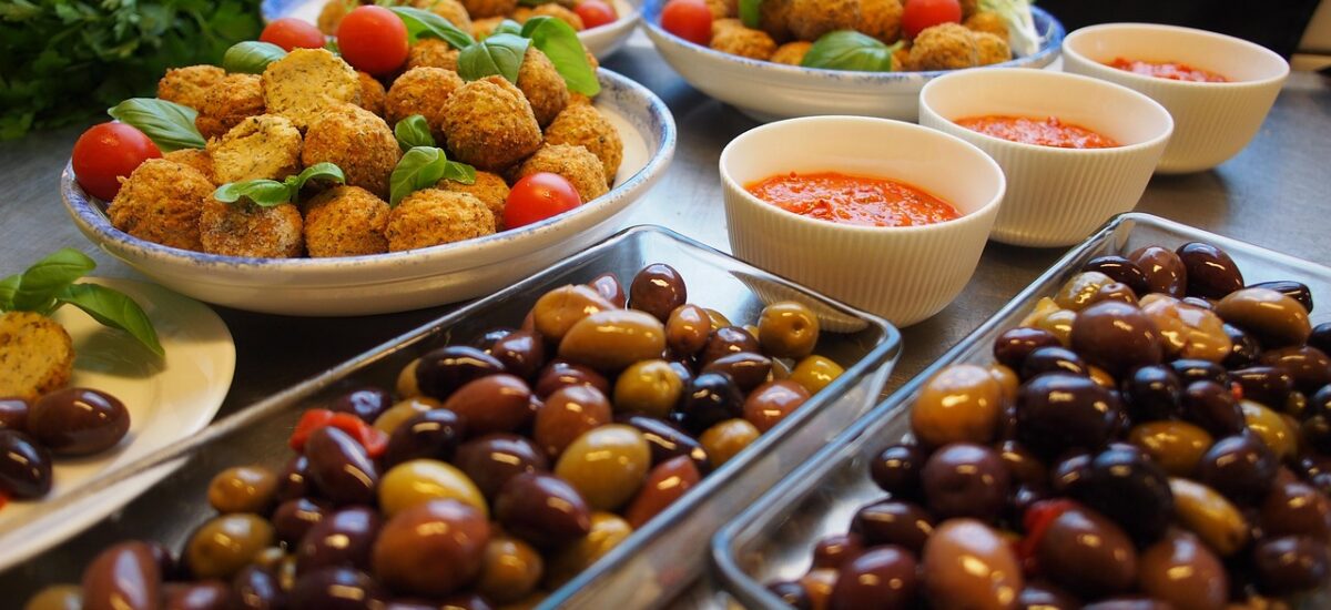 Wie genießen Sie die spanische Gastronomie von Deutschland aus, ohne das Haus zu verlassen